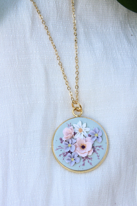 Vivianne Collection - 25mm Bouquet Necklace