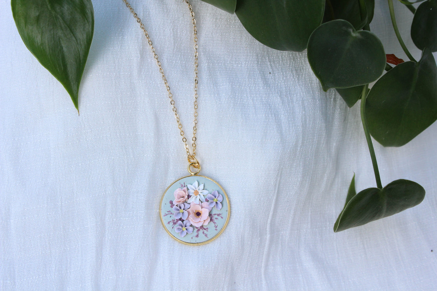 Vivianne Collection - 18mm Bouquet Necklace